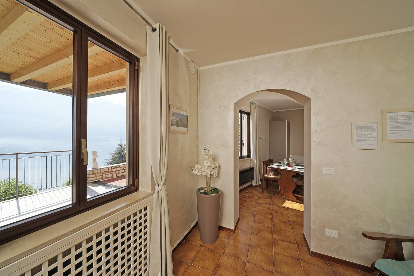 Vakantieappartement Maison du Pralonc - Lago met uitzicht op het meer/de bergen & tuin, foto 13