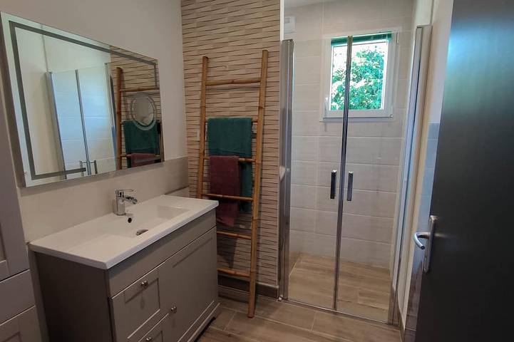 Location de vacances pour 6 personnes, avec jardin à Plovan - 4