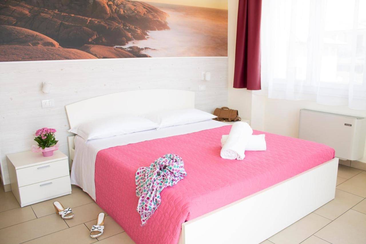 The Lighthouse Rooms in Lazise, Gardasee-Berge