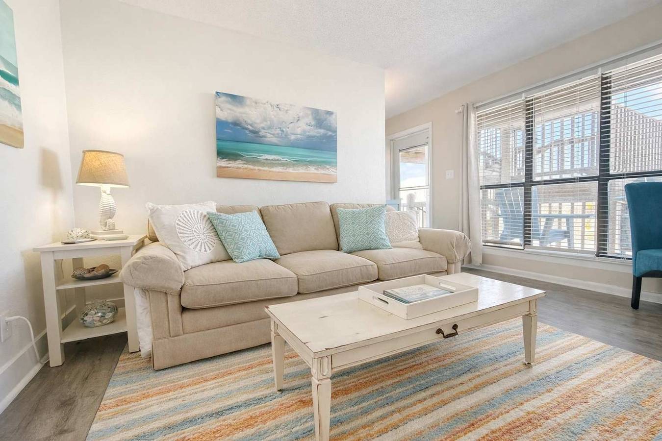 Entire apartment, Sea Horse 611- 2 min walk 2 beach in Gulf Shores, Mobile Bay