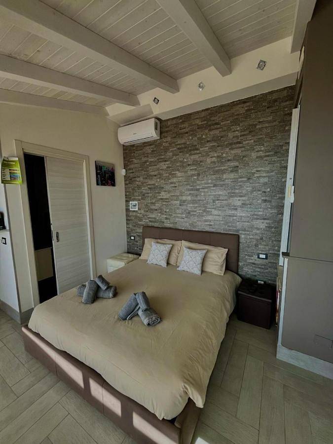 Gîte pour 3 personnes, avec balcon et vue à Tre Fontane - 3