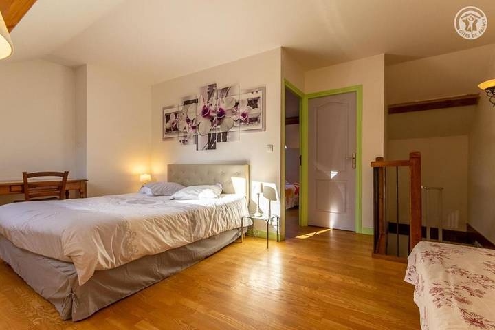 Location de vacances pour 8 personnes, avec jardin et vue, adapté aux familles à Antully - 4