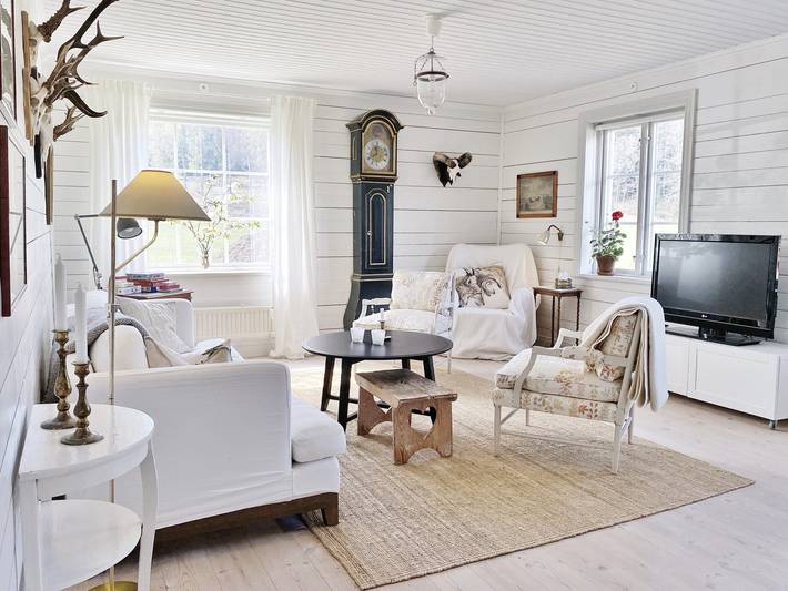 Wunderbares Ferienhaus direkt am See Nyckelsjön in Gnesta, Schwedische Ostsee