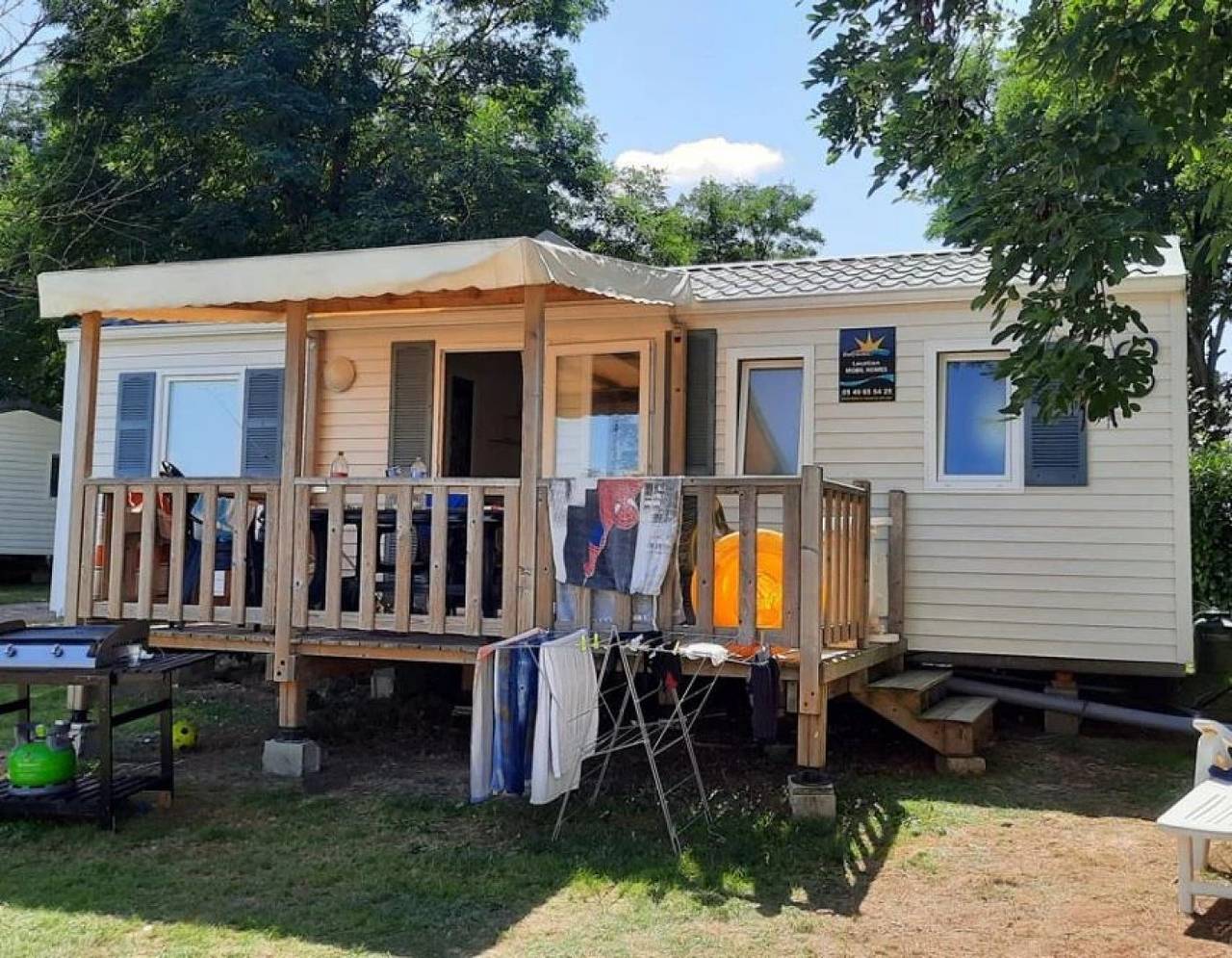 Zecamping 3* familial piscine chauffée dog friendly mobil-home Tv Bbq in Argentonnay, Deux-Sèvres