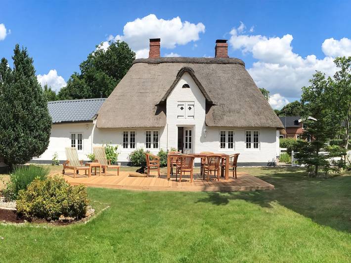 Reetgedecktes Ferienhaus in Humptrup in Humptrup, Nordfriesland