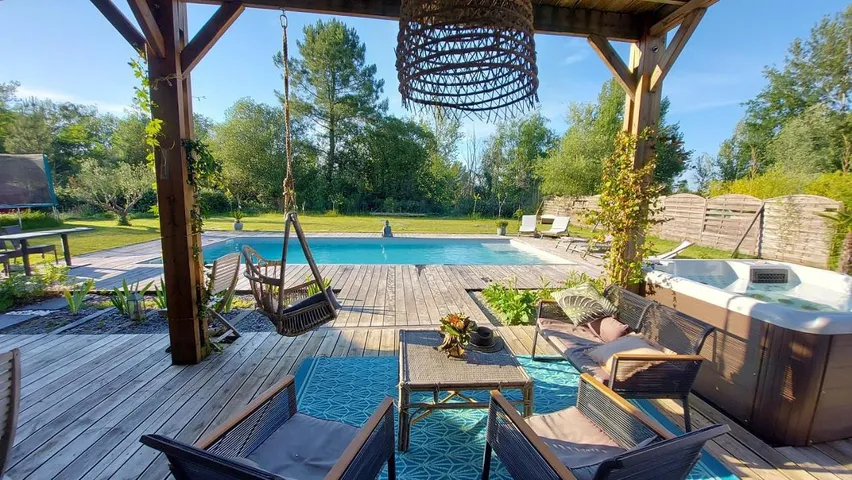 Appartement de vacances pour 2 personnes, avec jacuzzi ainsi que piscine et jardin - 1