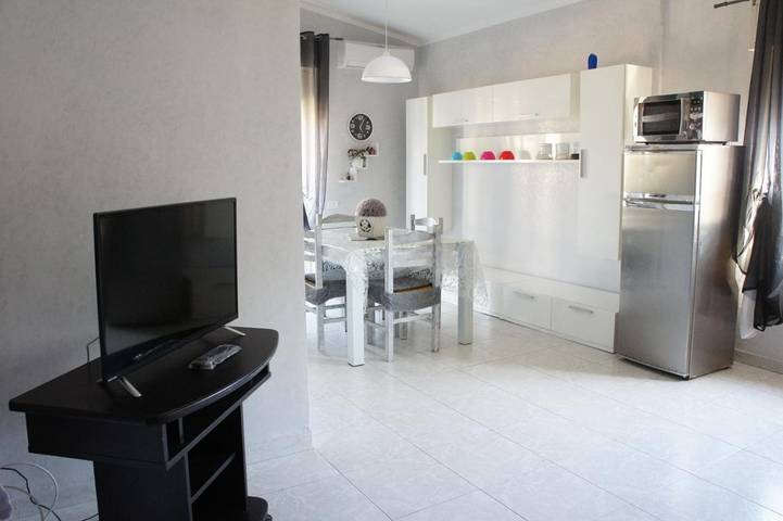 Gîte pour 5 personnes, avec balcon et vue à San Leone - 3