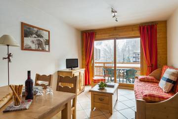 Gîte pour 6 personnes, avec balcon et sauna, animaux acceptés à Saint-Chaffrey
