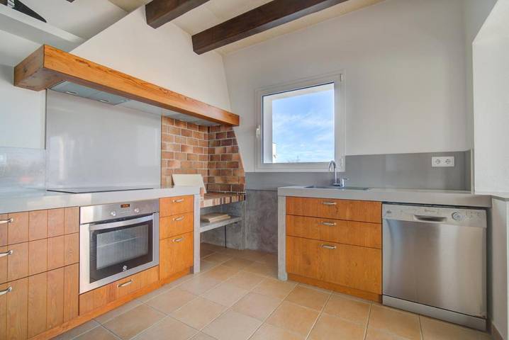 Location de vacances pour 3 personnes, avec terrasse ainsi que piscine et vue à Cala Morell - 3