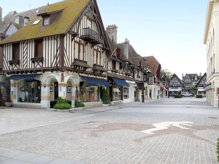 Gîte pour 7 personnes, avec balcon dans Gare de Trouville - Deauville - 4