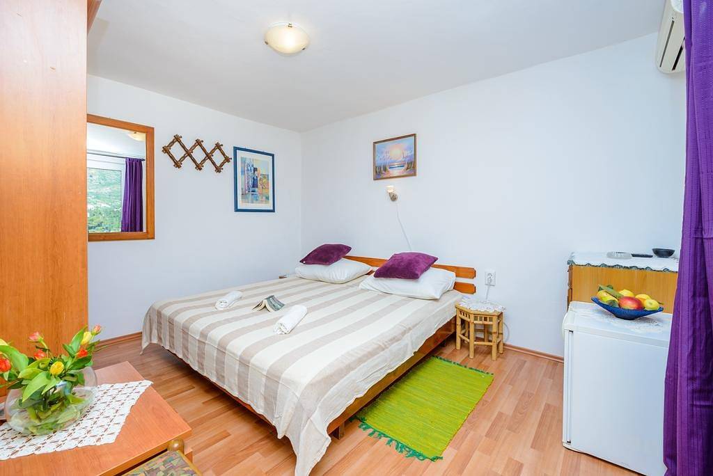 Ganze Ferienwohnung, Zimmer in Cavtat mit Meerblick, Balkon, Klimaanlage, W-Lan (3686-1) in Cavtat, Dubrovnik-Neretva