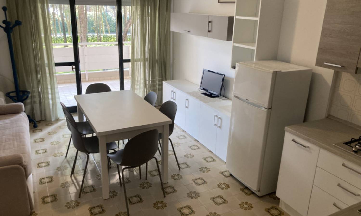 Entire apartment, Poolside flat 50mt from the sea in Lignano Riviera, Lignano Sabbiadoro