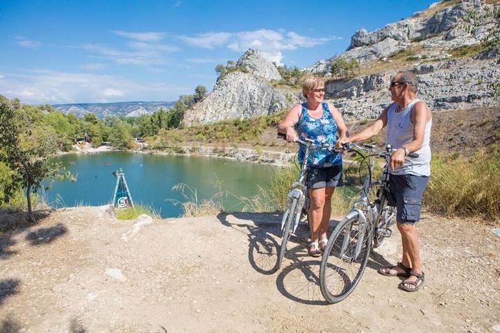 Location de vacances pour 6 personnes, avec piscine et jardin à Orgone - 2