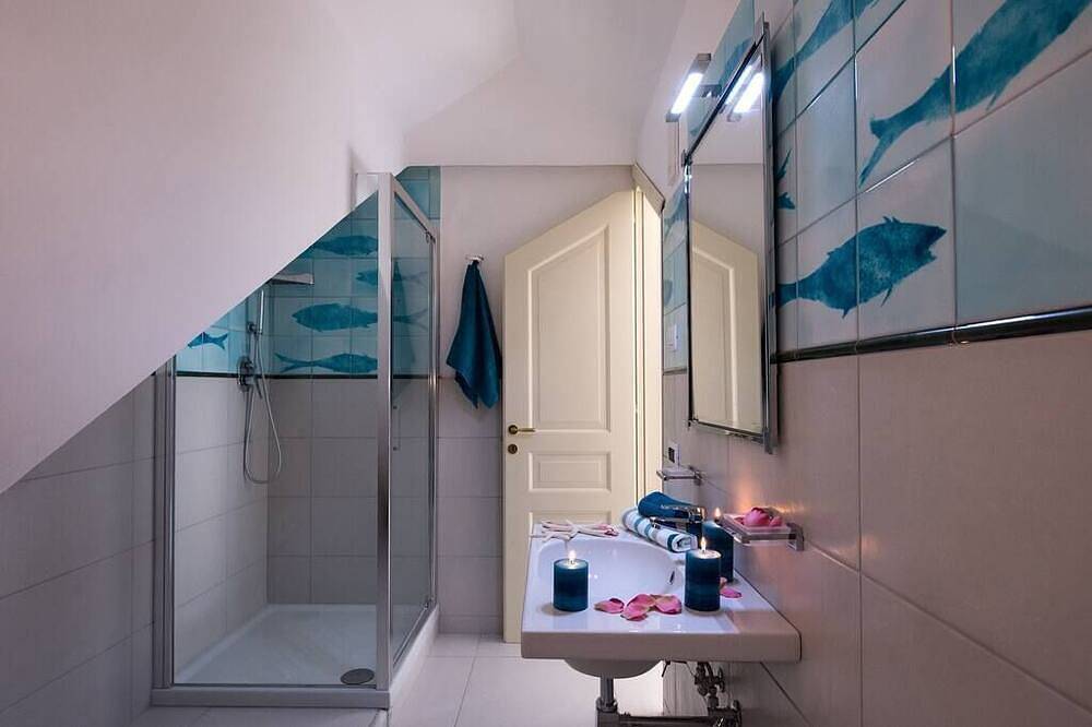 Ganze Wohnung, Suite Fragola - Fruit Flats - Sea View by Amalfivacation.It-  in Minori, Amalfiküste