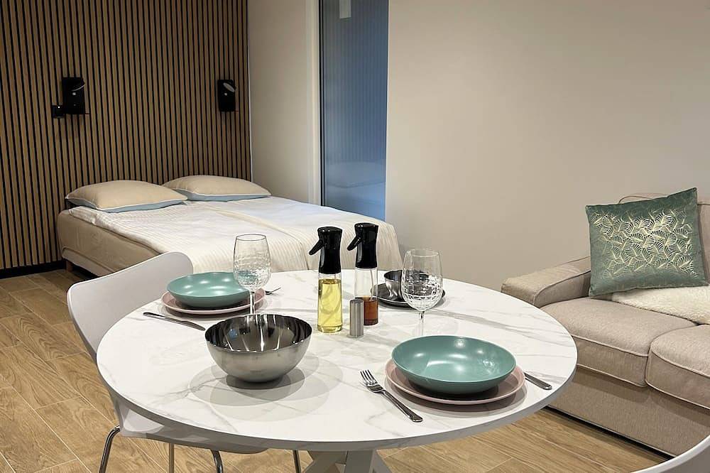 Entire apartment, Cocoon & vous studio with private garden 7 min from Disneyland and 25 min from Paris in Lagny-sur-Marne, Seine-et-Marne