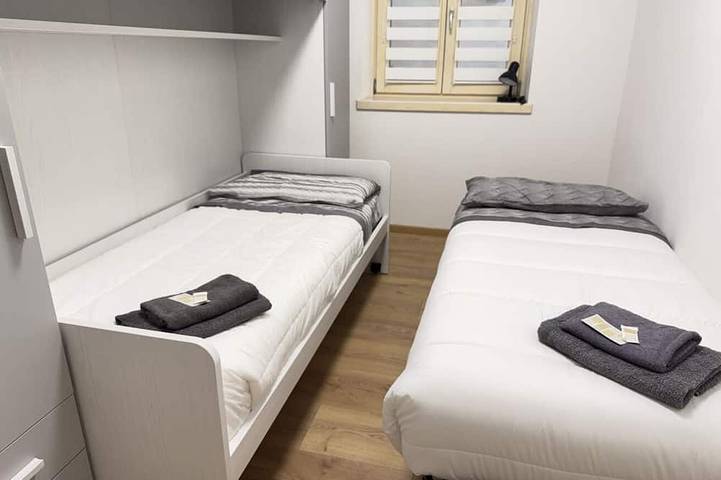 Apartamento entero, A 20 minutos de Gardaland y del lago, con piscina in Valeggio sul Mincio, Provincia de Verona
