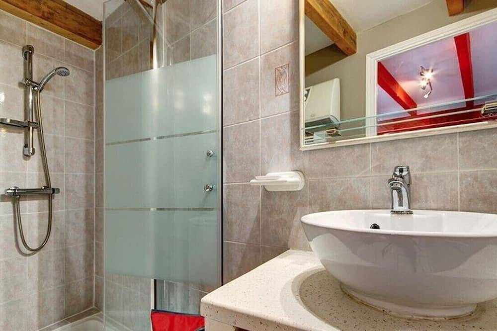 Bahía Douarnenez todo incluido 2 personas jacuzzi y sauna in Pouldergat, Region de Quimper