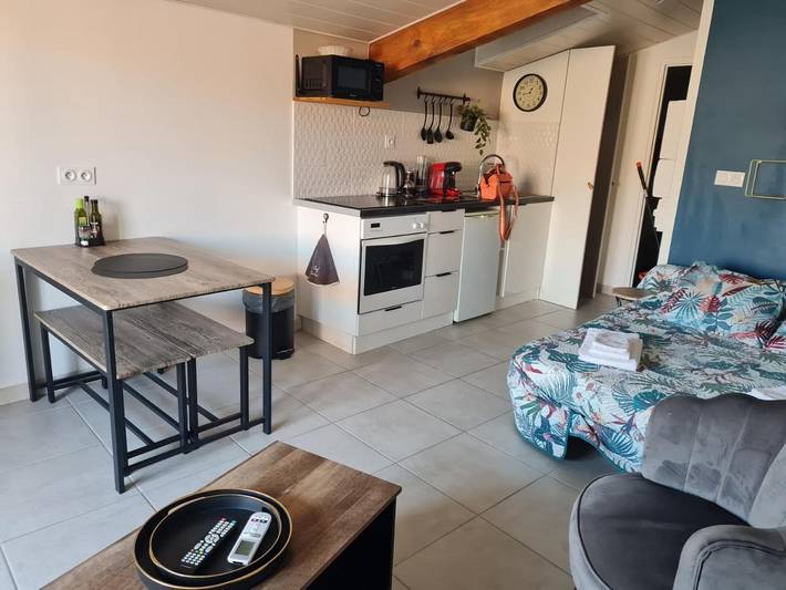 Appartement de vacances pour 2 personnes, avec terrasse et vue à Aubenas