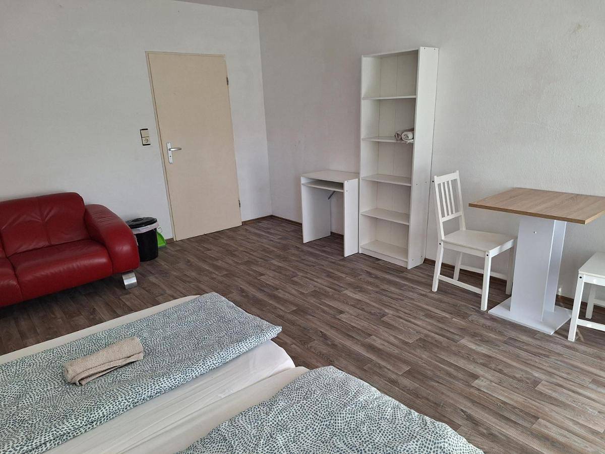 Appartement de vacances entier, Budget Double or Twin Room in Dietzenbach, Arrondissement d'Offenbach