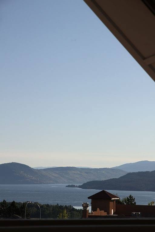 Cabin Rentals And Lodges for 6 Guests in Central Okanagan