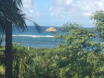 Location de vacances pour 6 personnes, avec piscine et jardin dans Anse Tarare
