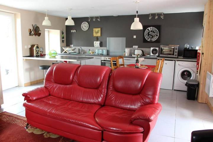 Location de vacances pour 5 personnes, avec jardin et vue à Aucey-la-Plaine - 2