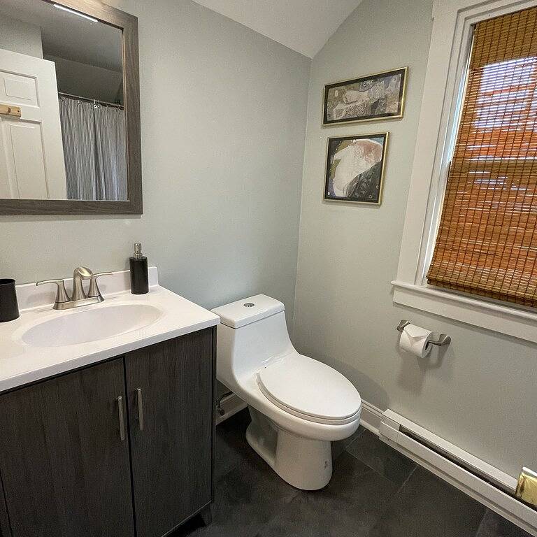 Ganze Wohnung, 4Bdrm 2 Bath Gem Prime Location, Cozy & Convenient in Newport, Newport County