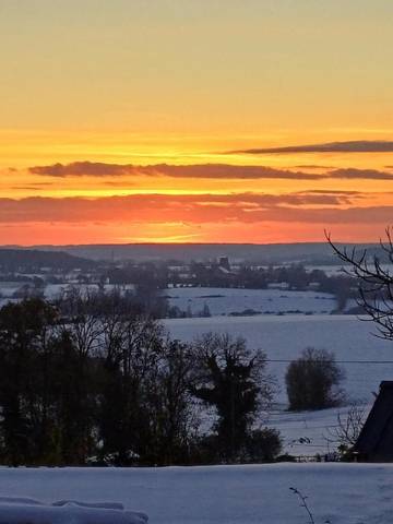Camping pour 2 personnes, avec vue ainsi que jardin et piscine, animaux acceptés dans Eure-et-Loir