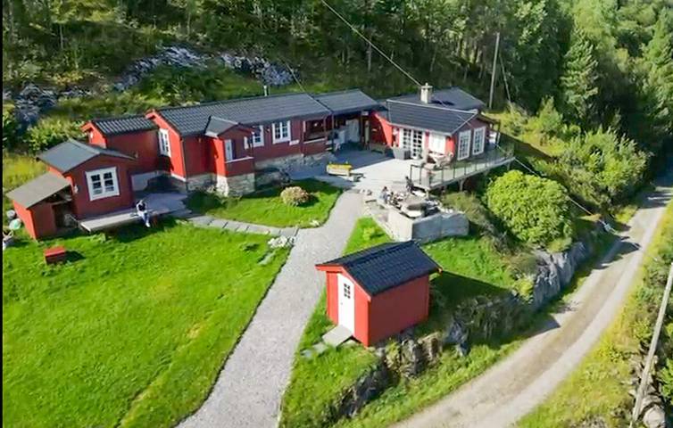 Ferienhaus für 9 Personen mit Garten in Sognefjord