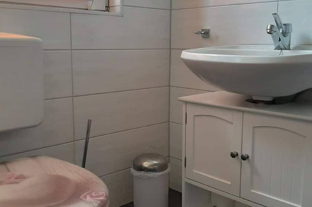 Schwarz in Schwarz, Mecklenburgische Seenplatte