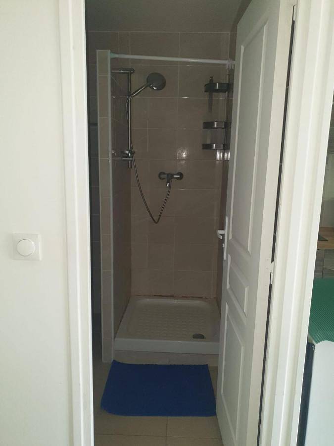 Maison d’hôte pour 2 personnes, avec terrasse, animaux acceptés à Drancy - 4