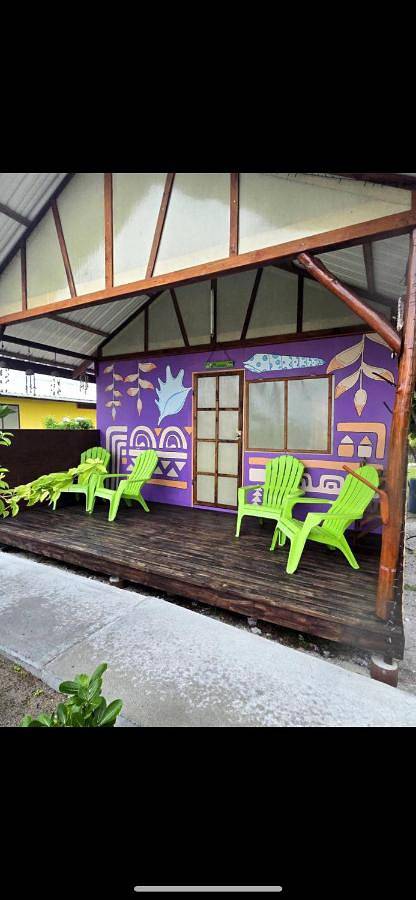 Chambre d’hôte pour 4 personnes, avec terrasse ainsi que jardin et vue