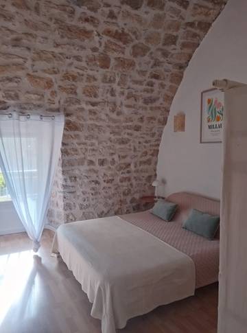 Gîte pour 6 personnes, avec terrasse et jardin, animaux acceptés à Paulhe