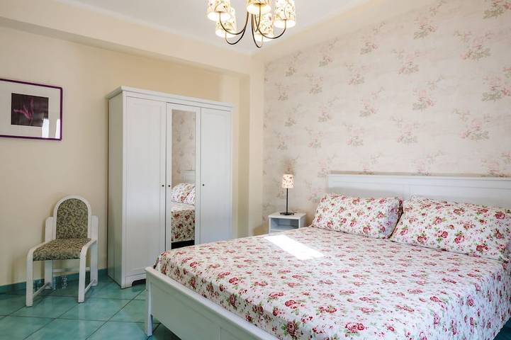 Villa in historic center with large garden, parking, air conditioning and WiFi in Ravello, Sorrento Coast