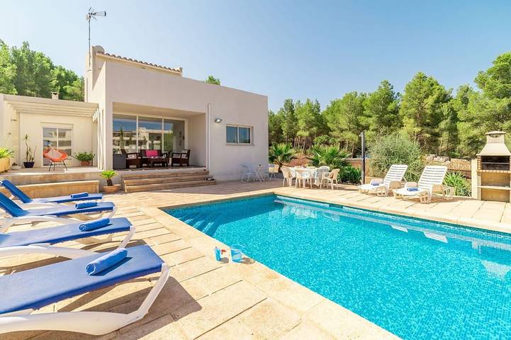 Finca für 4 Personen, mit Balkon/Terrasse und Terrasse sowie Garten in Betlem