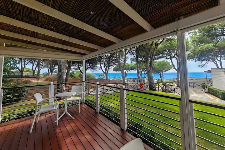 Bungalow für 4 Personen, mit Meerblick und Terrasse, kinderfreundlich in Kampanien