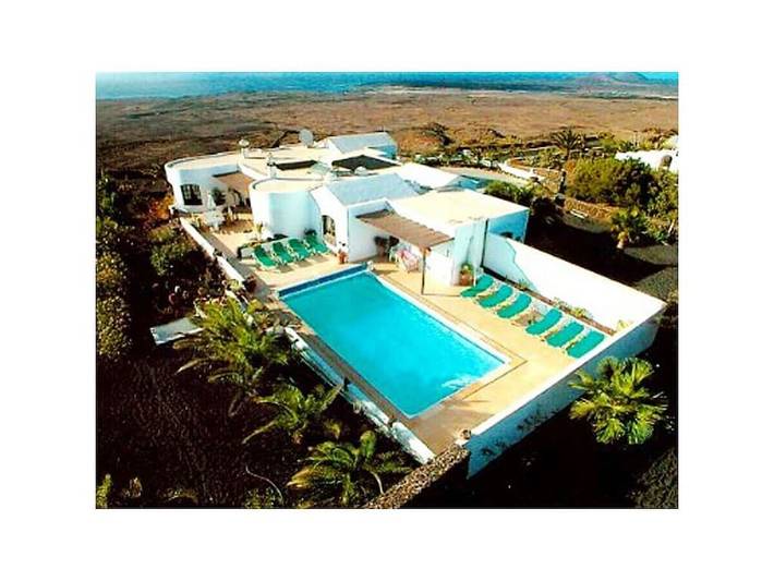 Ferienhaus für 6 Personen, mit Garten und Pool