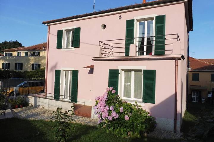 Holiday home for 8 people, with balcony and garden - 1