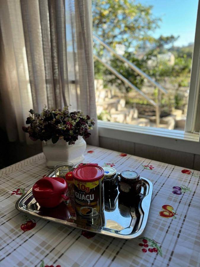 Casas e apartamentos de temporada para 2 pessoas, com vista e terraço e ainda jardim em Bento Gonçalves