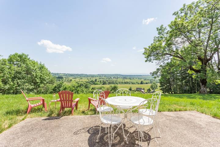 Location de vacances pour 8 personnes, avec terrasse et jardin à Picherande - 3