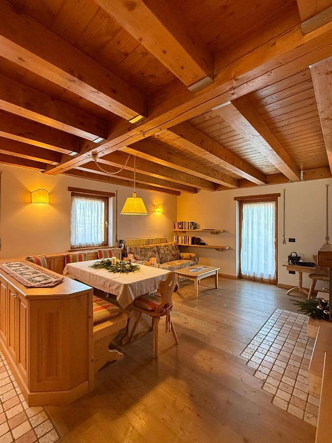 Gîte pour 6 personnes, avec terrasse et vue, animaux acceptés à Asiago