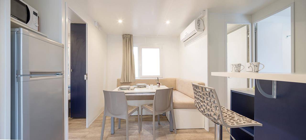 Camping Village Baia Blu La Tortuga Baia Elite für 6 Personen in Lu Lamoni, Vignola Mare