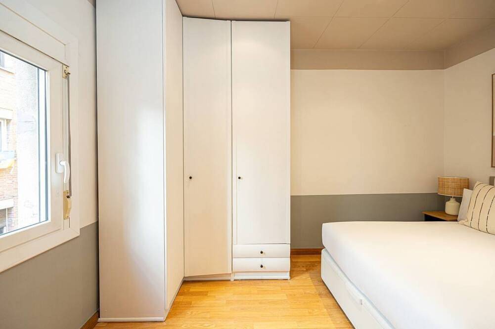 Hel lejlighed, Discover the charm of Barceloneta in our cozy one-bedroom apartment, perfect for monthly stays. Ideal for professionals and couples, this space combines comfort and functionality with the unique appeal of being just steps away from the beach. in Barcelona Centre, Barcelona
