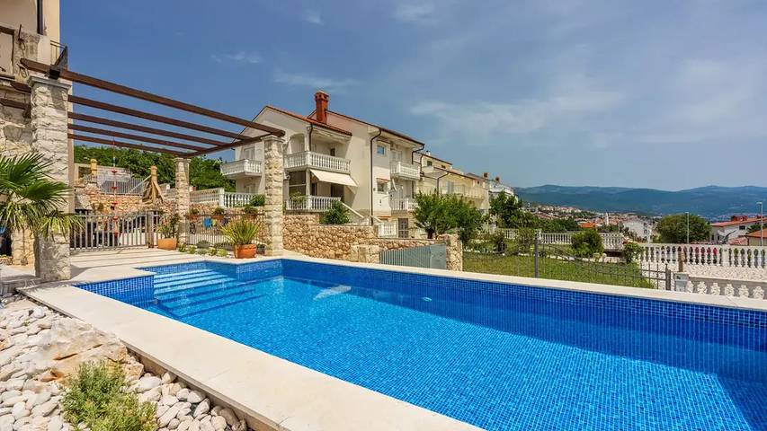 Ferienwohnung für 6 Personen, mit Pool und Garten in Novi Vinodolski - 4