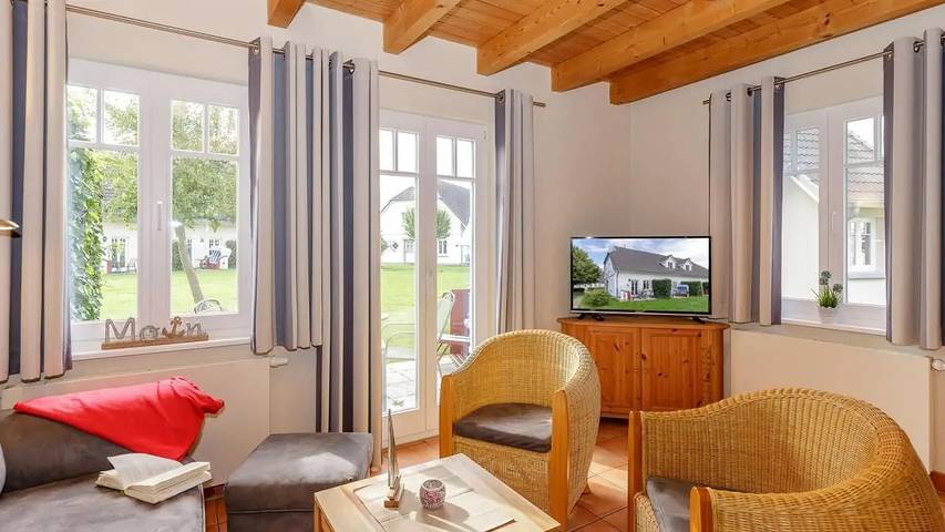 Ferienhaus für 6 Personen, mit Terrasse und Garten in Nienhagen