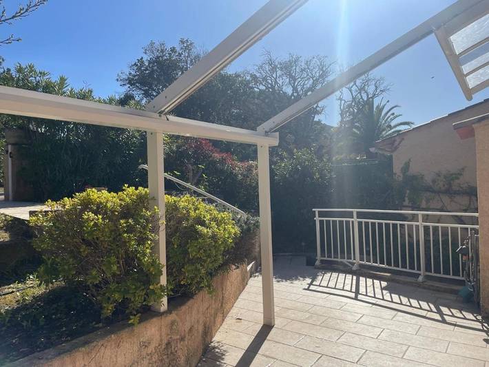Location de vacances pour 8 personnes, avec jardin et vue dans Plage de Mare e Sole - 2