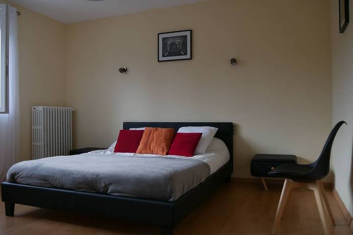 Location de vacances pour 12 personnes, avec jardin dans Aÿ-Champagne - 3