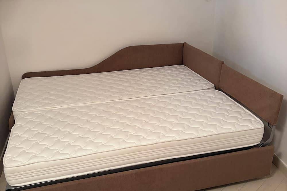 Monolocale (17 mq, stanza con divano letto a 2 piazze, angolo cottura, bagno) in Porto Ercole, Maremma