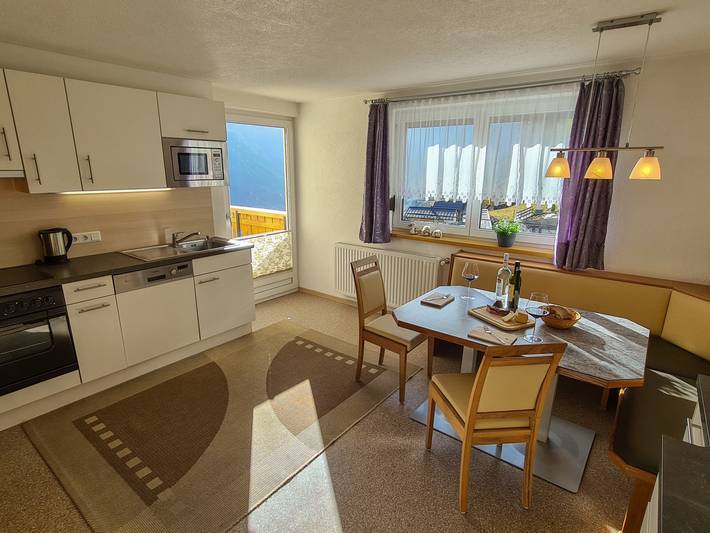 Ferienwohnung für 6 Personen, mit Balkon und Garten in Kappl - 2