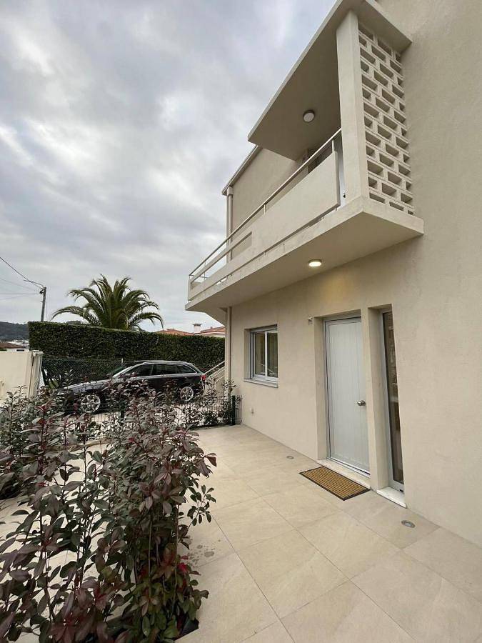 Location de vacances pour 6 personnes, avec jardin à Vila Nova de Famalicão